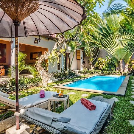 Villa Bisi เซมินยัค ภายนอก รูปภาพ