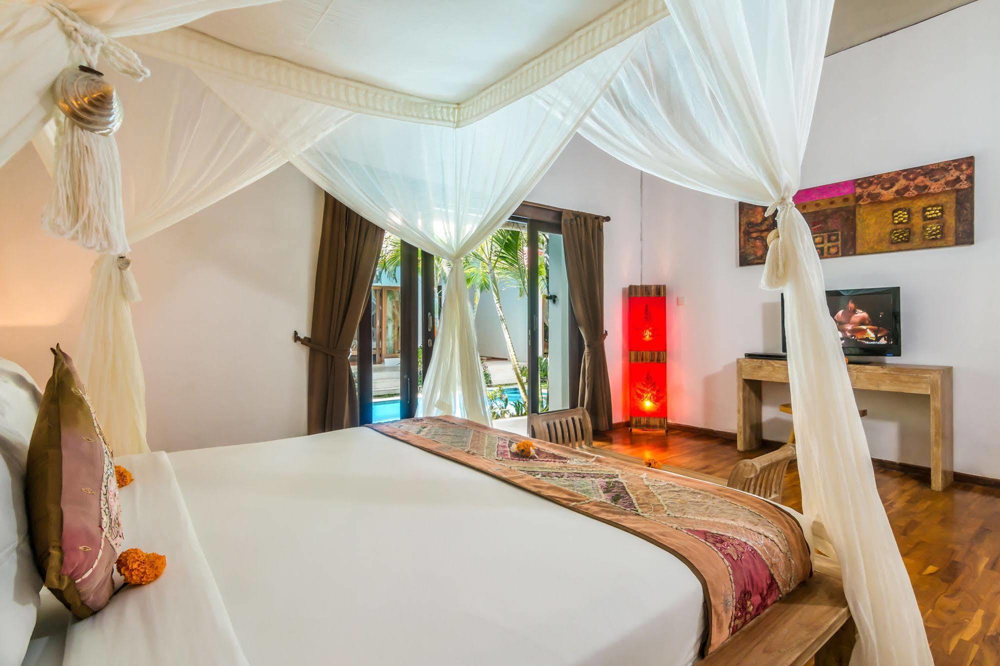 Villa Bisi เซมินยัค ภายนอก รูปภาพ