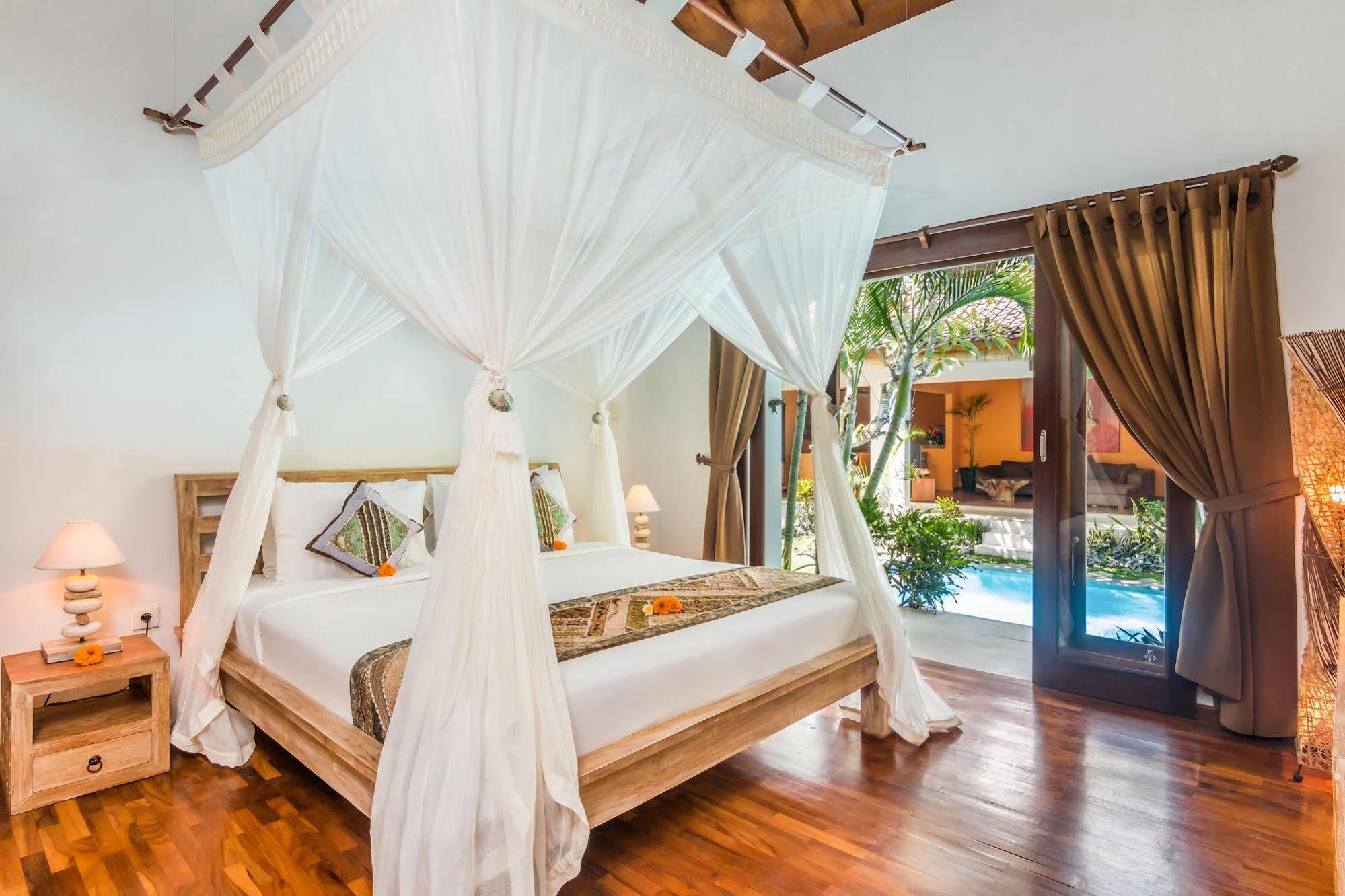 Villa Bisi เซมินยัค ภายนอก รูปภาพ